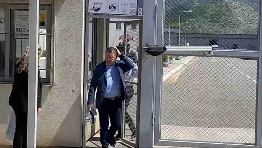 Amnistia Penale/ Ish-kryebashkiaku i Lezhës, Fran Frrokaj lirohet nga burgu i Reçit
