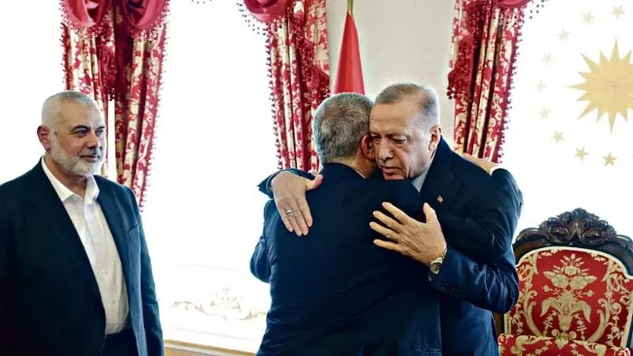 Presioni i Erdoganit dhe një lumë parash: pse Hamasi i tha “PO” marrëveshjes me Izraelin